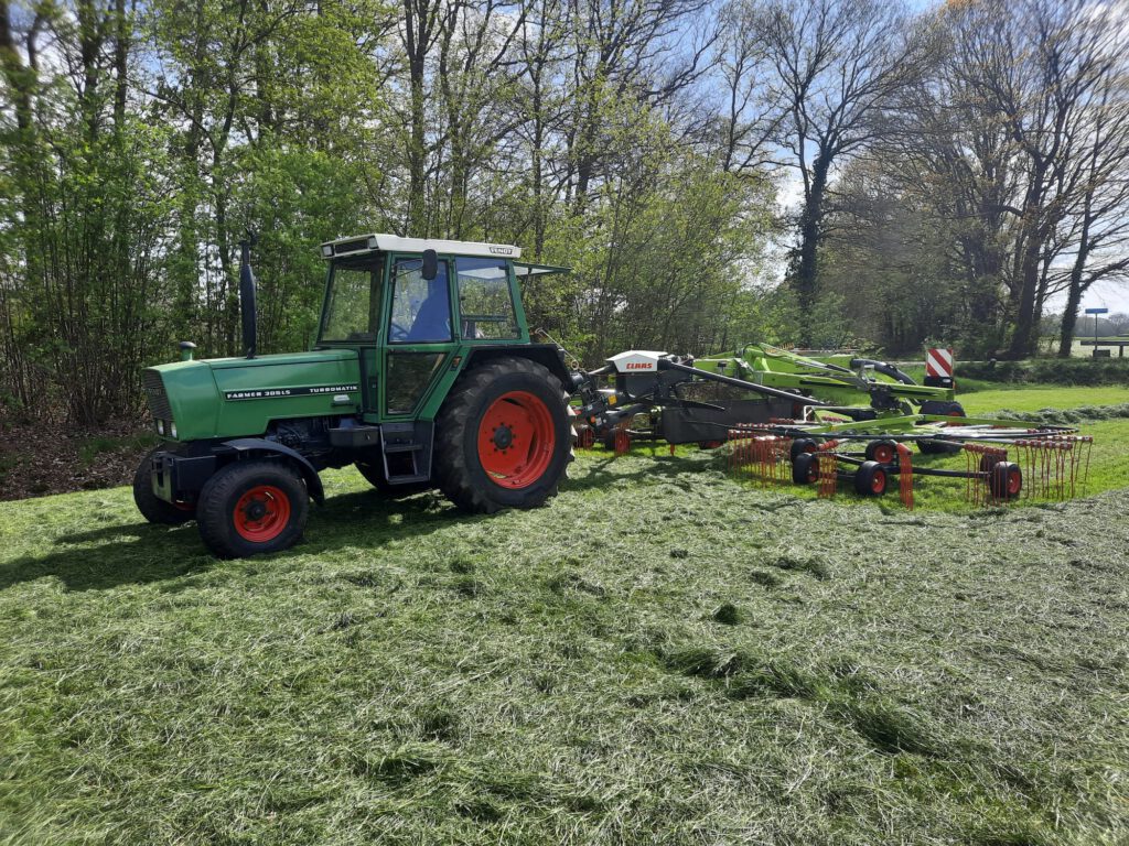 Claas Middenafleghark Kortier Mechanisatie